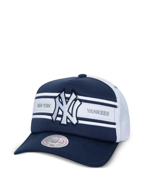 Mitchell & Ness New York Yankees MLB Sideline Trucker baseball cap