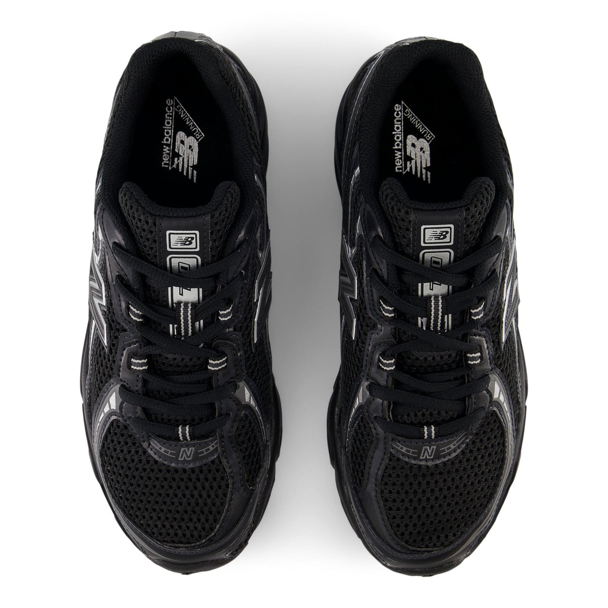 New Balance 740