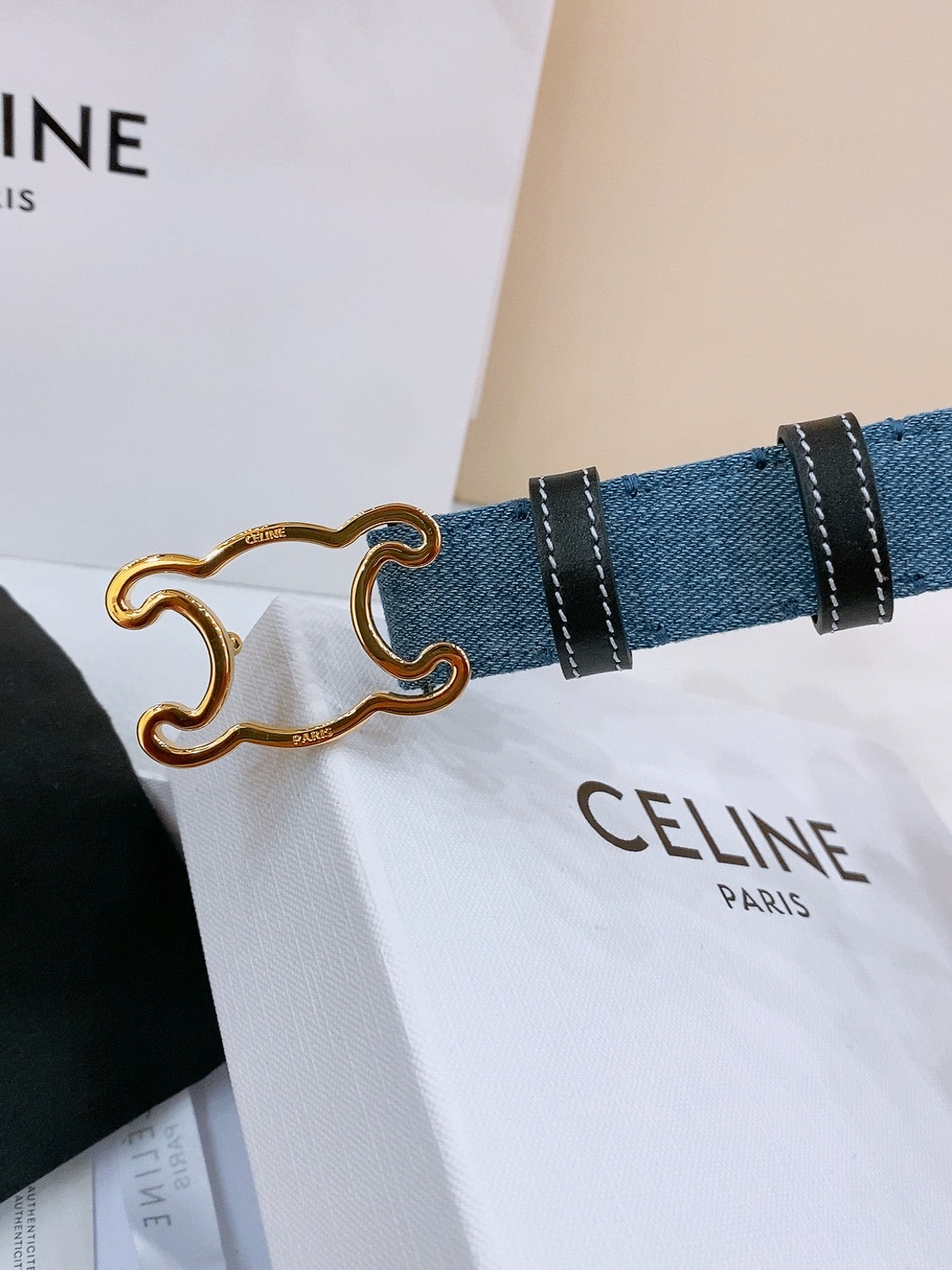 CELINE 25S BELT TRIOMPHE TAURILLON 25MM IN BLACK CALFSKIN AND DENIM 558348