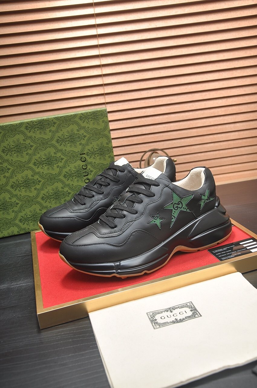 GUCCI Black and Green Star Sneakers