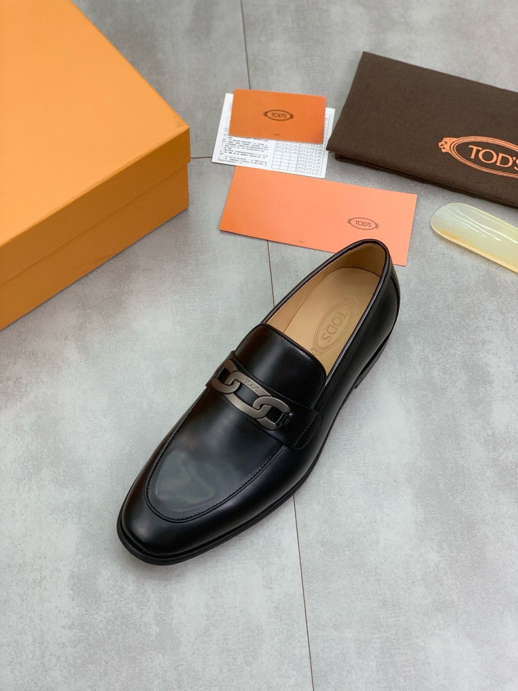 TOD'S Men's Black Metal-Accent Loafers